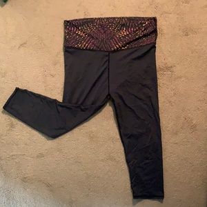 Fabletics XL crop leggings
